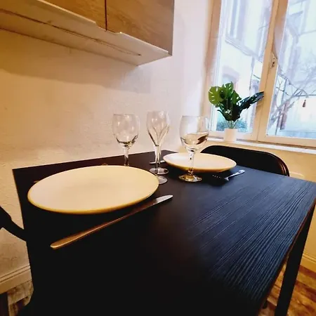 Rue Croutelle Rez De Chaussee Proche Du Centre Lejlighed Reims